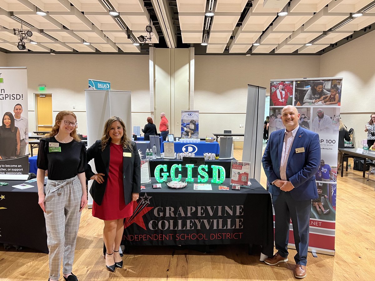 Recruiting future ⁦<a href="/GCISD/">Grapevine-Colleyville ISD</a>⁩ educators ⁦<a href="/UNT_COE/">UNT College of Education</a>⁩ ⁦<a href="/2ElenaGuerrero/">Dr. Elena Guerrero</a>⁩ and Ms. Sutton!!