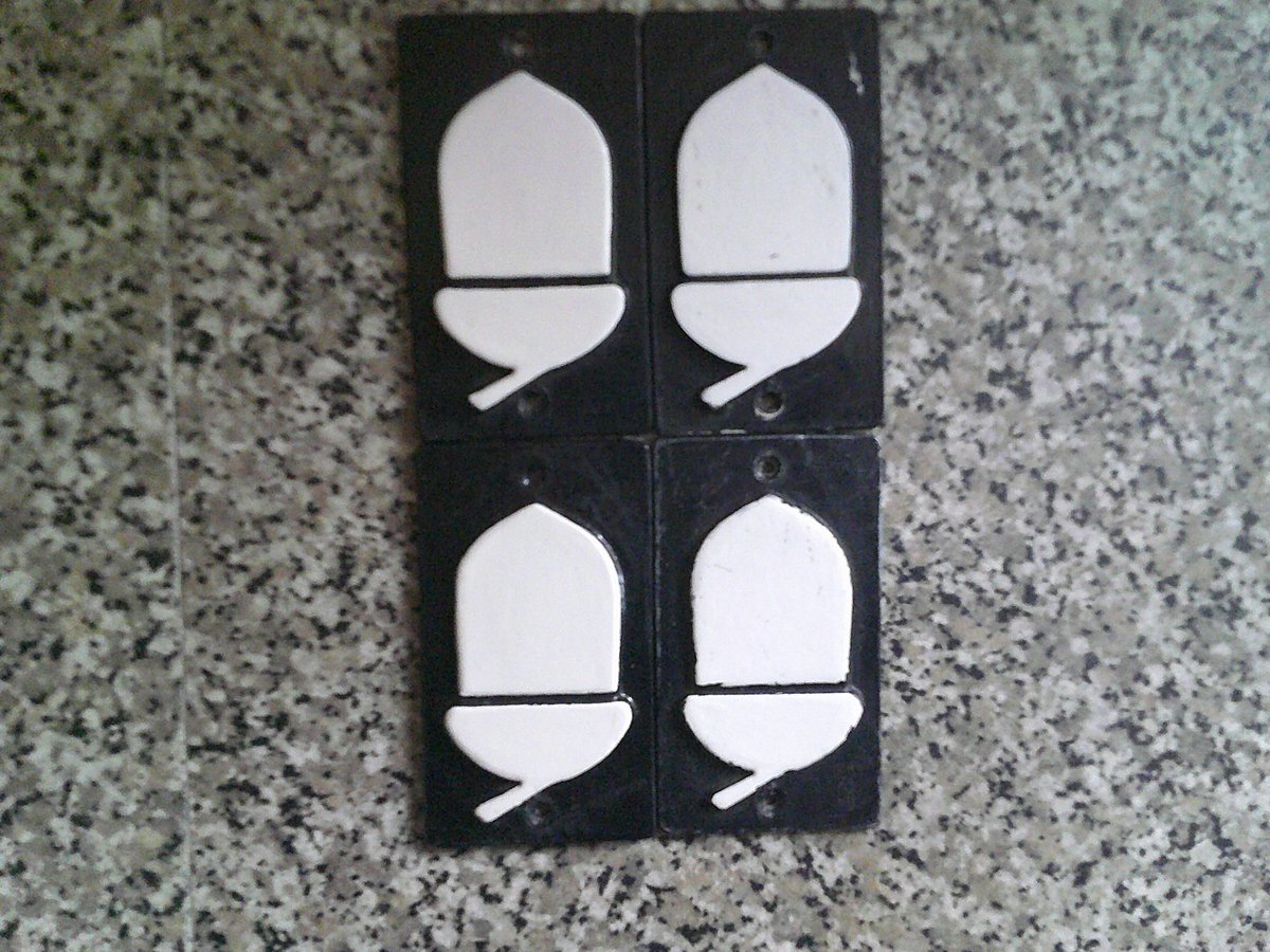 Next four Acorns on my section  brought in for repainting. These have been replaced with freshly painted ones. Well into Wall mile 24, all hopefully will have been repainted before the 2024 walking season starts in May. 🤔