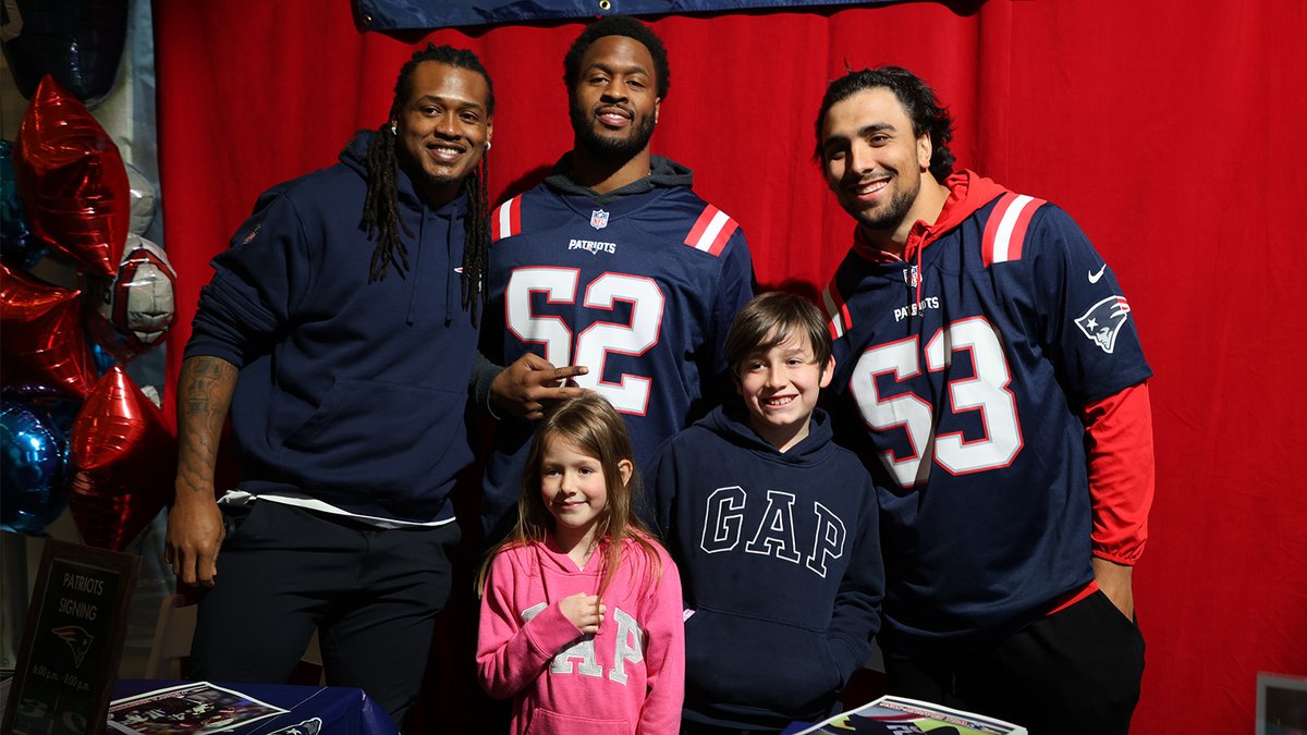 Patriots players @Willgotthesack and Christian Elliss, alongside Coach Hightower visited with kids who attend @holewallcamp. This camp creates summer fun for children with serious illnesses.