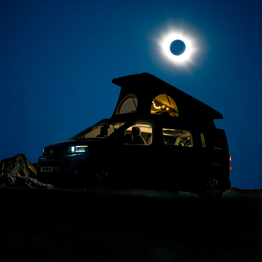 Gisteren was de dag waarop de zon en maan hun zeldzame dans uitvoerden. Hoe heb jij dit natuurwonder beleefd? 😎
