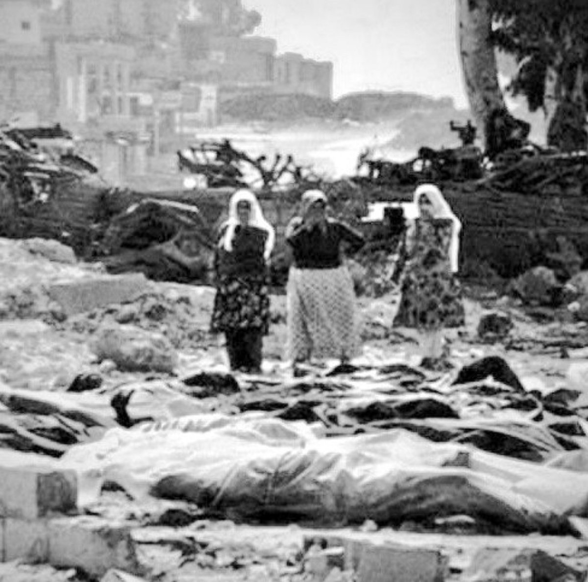 76TH ANNIVERSARY OF THE DIER YASSIN MASSACRE IS TODAY

Hundreds of armed Zionist militiamen from the Pre 1948 Irgun and Stern gangs committed one of the worst massacres in the history of Palestine.

On April 9, 1948, Zionist gangs raided the village of Deir Yassin, killing nearly