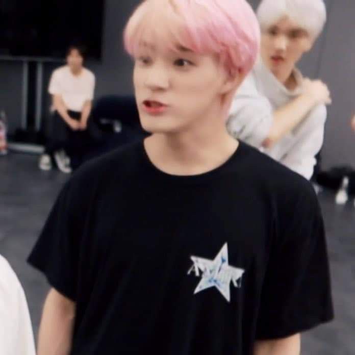 Lee Jeno tweet media