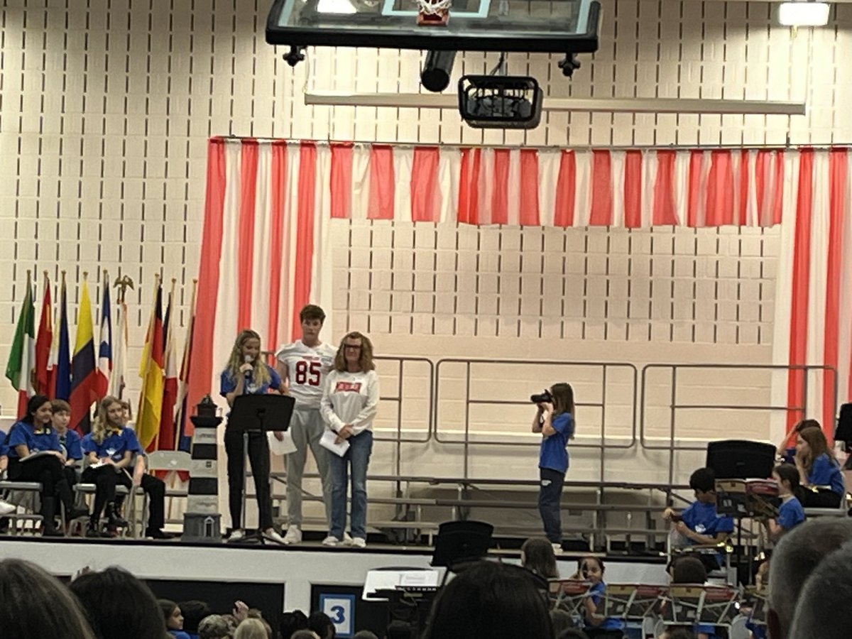 Inspiring speeches from Allison & Adam Bogenski, class of 2024 from @MundeleinHS, while speaking to @MechanicsGrove students during their “Leader In Me” Assembly incorporating Stephen Covey’s 7 Habits of an Effective Leader. #GoMustangs #FutureMustangs