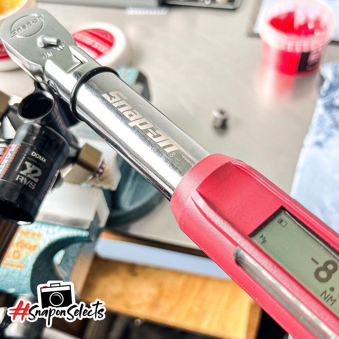 'The right tool for the job🫡 Every component installed with accurate torque specs, even if it’s opposite thread 🔧' 📸: proflowsuspension