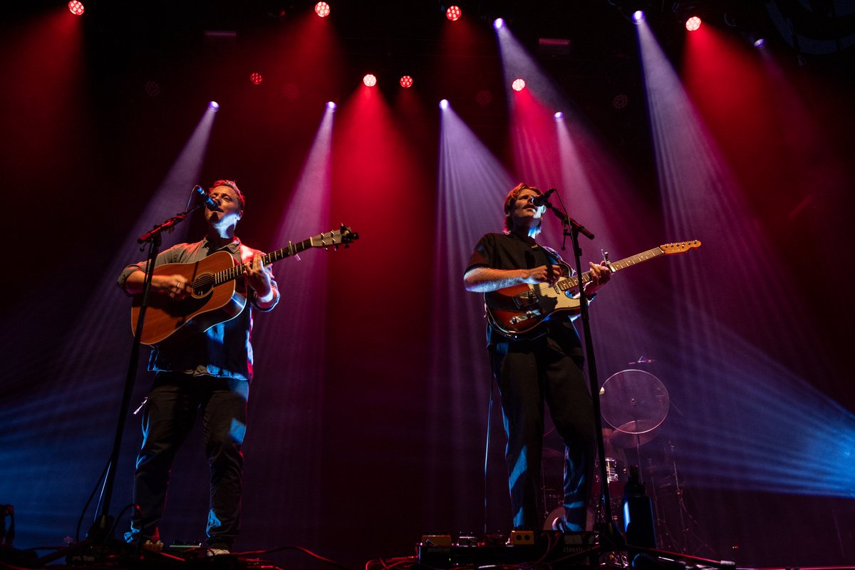 𝙱𝙸𝙻𝙳𝚂𝚃𝚁𝙴𝙲𝙺𝙴
Indie Folk vom Feinsten: <a href="/HollowCoves/">Hollow Coves</a> stellten gestern Abend ihr neues Album "Nothing To Lose" im <a href="/KOMPLEX457/">KOMPLEX 457</a> Zürich vor. stadtkonzerte.ch/posts/indie-fo…