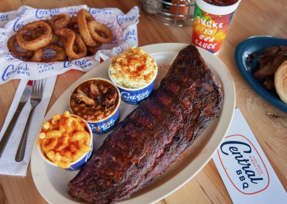 farmcards_TF's tweet photo. Don't forget, this week is Spirit Week at Central BBQ in Fayetteville! Stop by anytime and mention that you are there supporting Farmington Track and we will receive a small portion of the proceeds! It is delicious BBQ! Can't wait to see you there!! #farmcardfast #centralbbqnwa https://t.co/7QihSgYemH