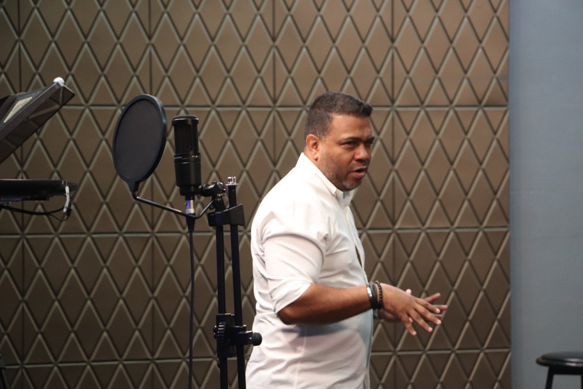 USMApanama's tweet image. El Segundo día de la Semana de la Comunicación cubre la Producción Sonora y la Fotografía con el Taller de Locución Deportiva a cargo de Roberto Rivera.

#AECOSUSMA
#COSOSUSMA #Locución #ProducciónSonora