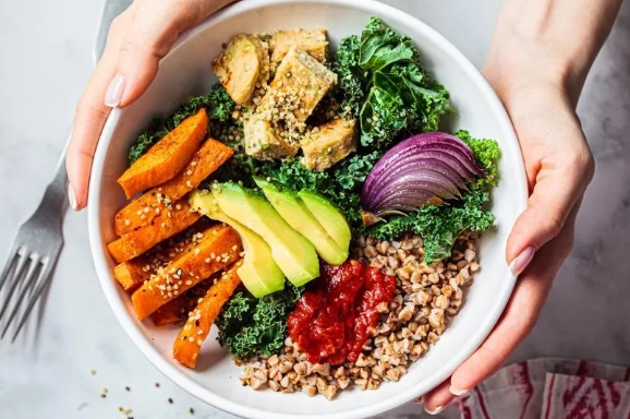 Jenidolorato's tweet photo. "The Power of Superfoods: Exploring Nutrient-Rich Foods for Optimal Health"plores a variety of superfoods, from leafy greens like kale to berri

Superfoods are packed with essential nutrients and antioxidants that promote health and well-being. This article exes, nuts, and seeds, highlighting their nutritional benefits and ways to incorporate them into a balanced diet for improved health.