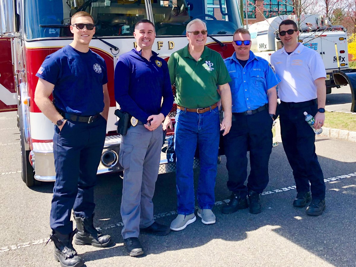 MayorAlMorgan's tweet photo. Touch a Truck Event in New Providence. Thank you to all our volunteers and participants for making this such a nice event for our kids #communitytogether #newprovidencenj https://t.co/tXXuGRJTk6