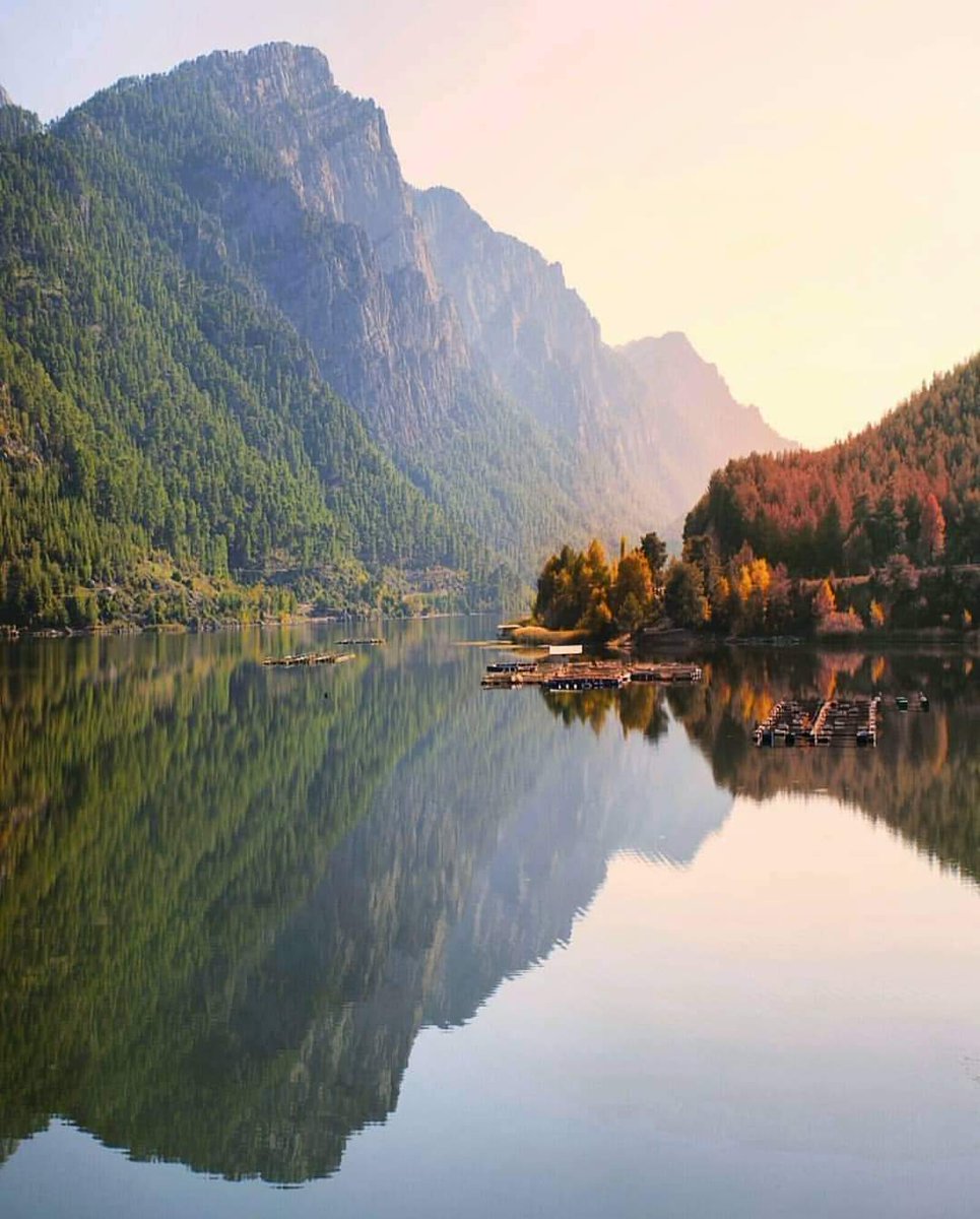 Burası Norveç değil, Burdur, Bucak'a bağlı Elsazı Köyü.🌳🌿