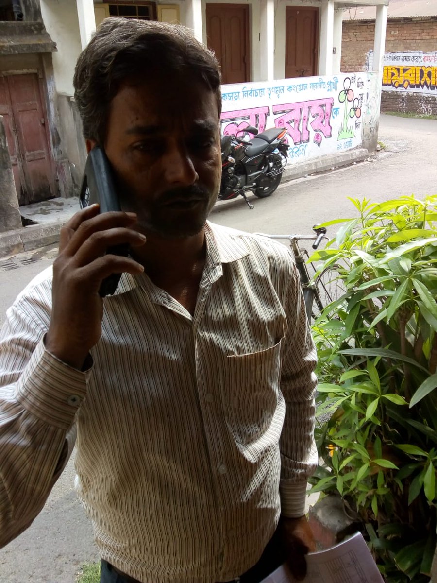 souvikindia's tweet photo. Wow what a bank @KotakBankLtd send people at home without identity card and any official or legal documents to harass their clients https://t.co/cBJPaU5uwz