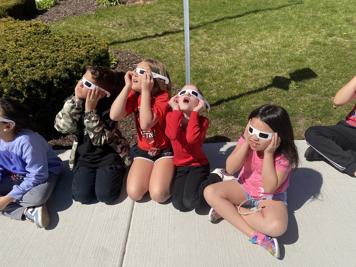 Laura Torrey tweet media