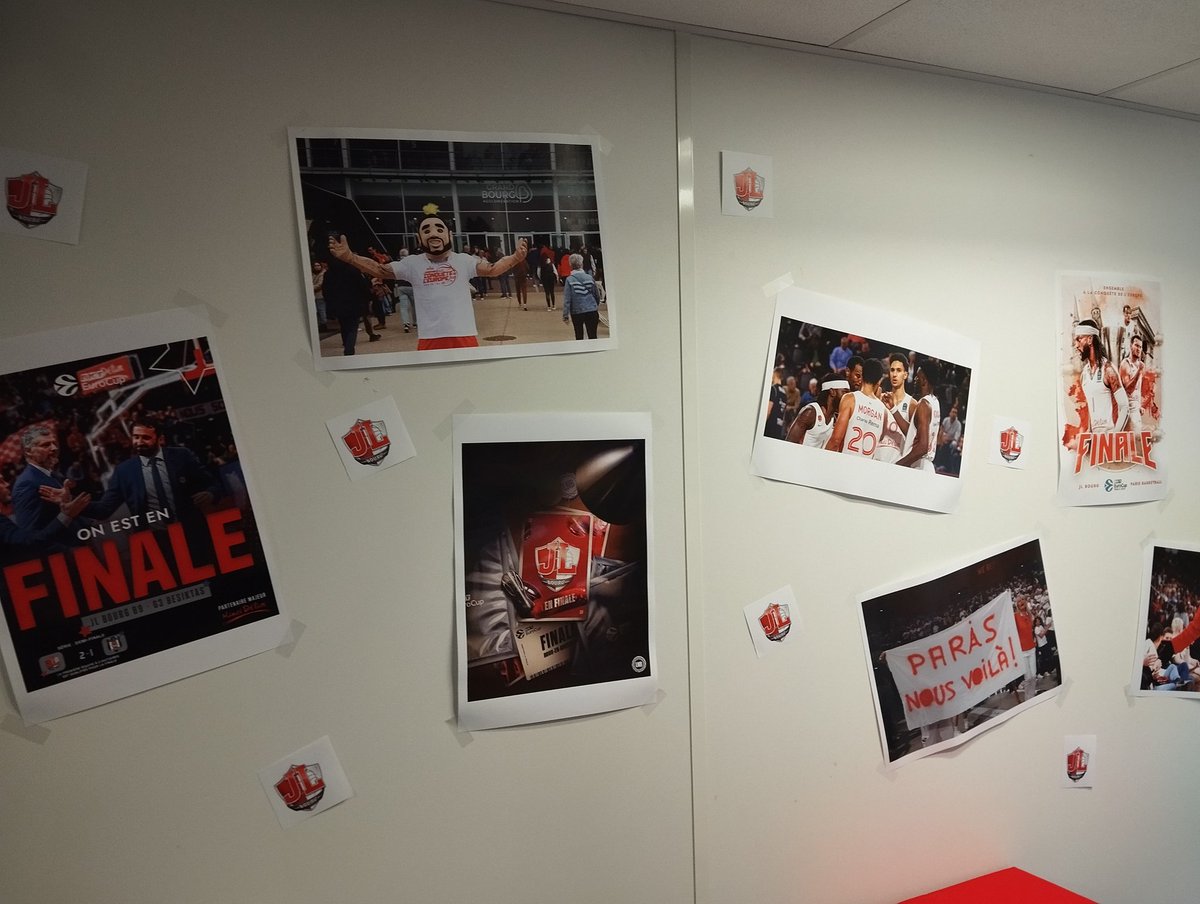 F_Delain's tweet photo. Jour de finale 🏀
Les agents de @GrandBourgAgglo en mode 13e homme pour soutenir la @JLBourgBasket en finale d' @EuroCup 
#WeRedy https://t.co/399ZyUKRKC