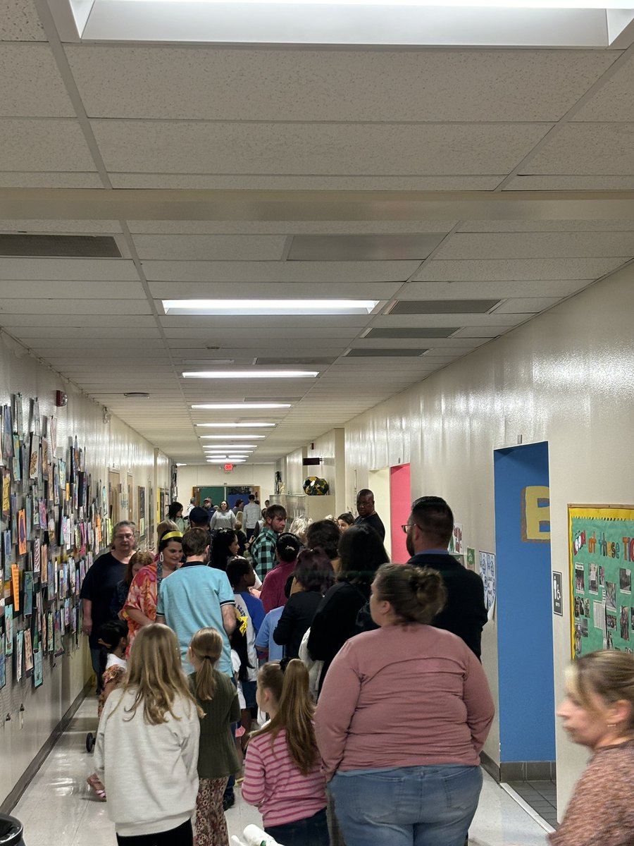 Lana Luttrell tweet media