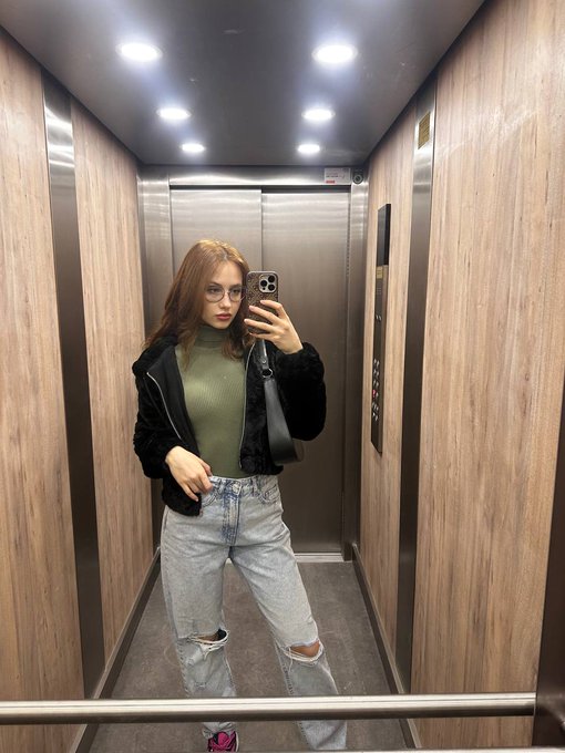 What are my eyes saying?   Link in comment ⬇️⬇️⬇️ https://t.co/KfsLgaQGUP