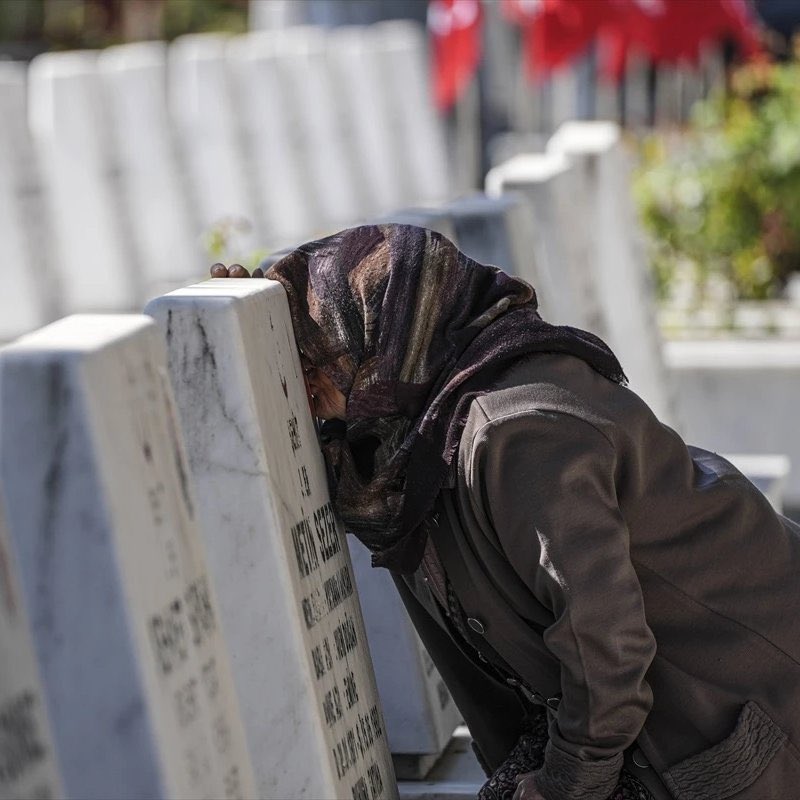 Bazı bayram ziyaretleri yürek yakar.