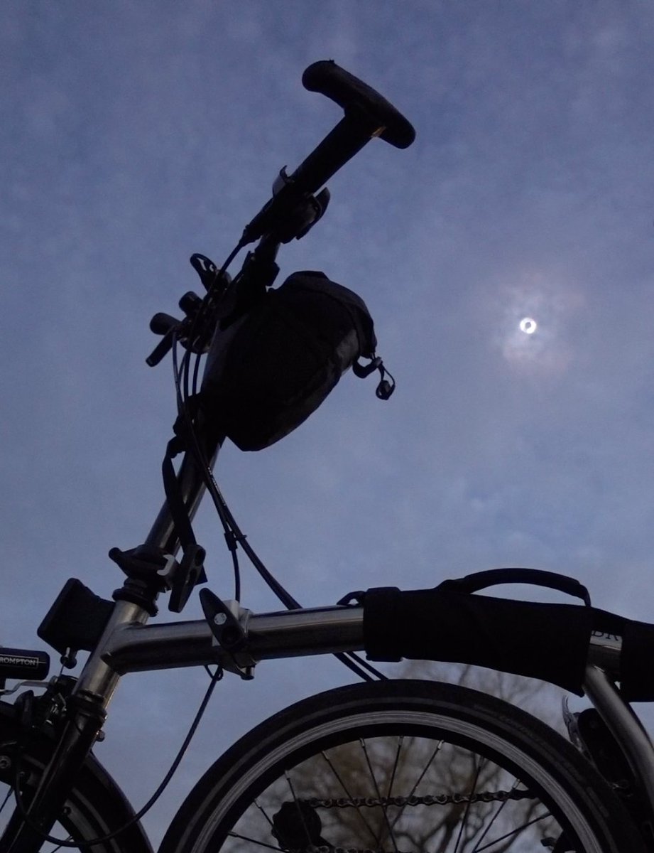 Eclipse viewing by Brompton. #30daysofbiking