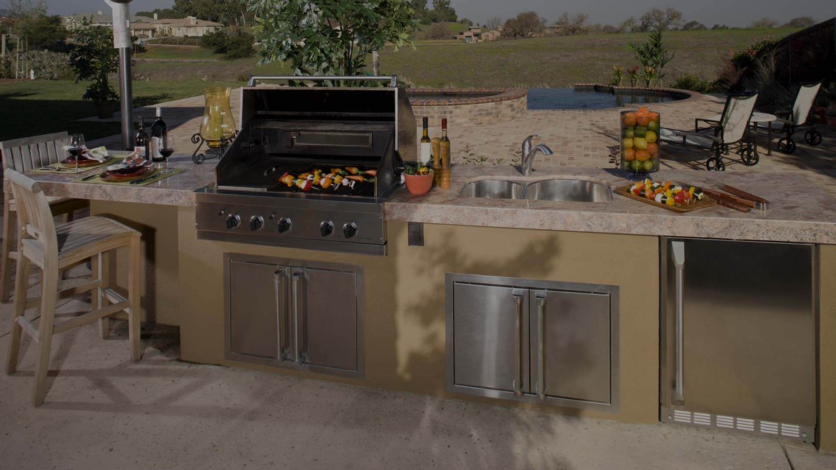 An outdoor kitchen can add entertainment and value to your home. Help it stay the envy of the neighborhood with the latest Plumbers 911 blog post that shows you how to safely and properly reopen your outdoor kitchen for spring