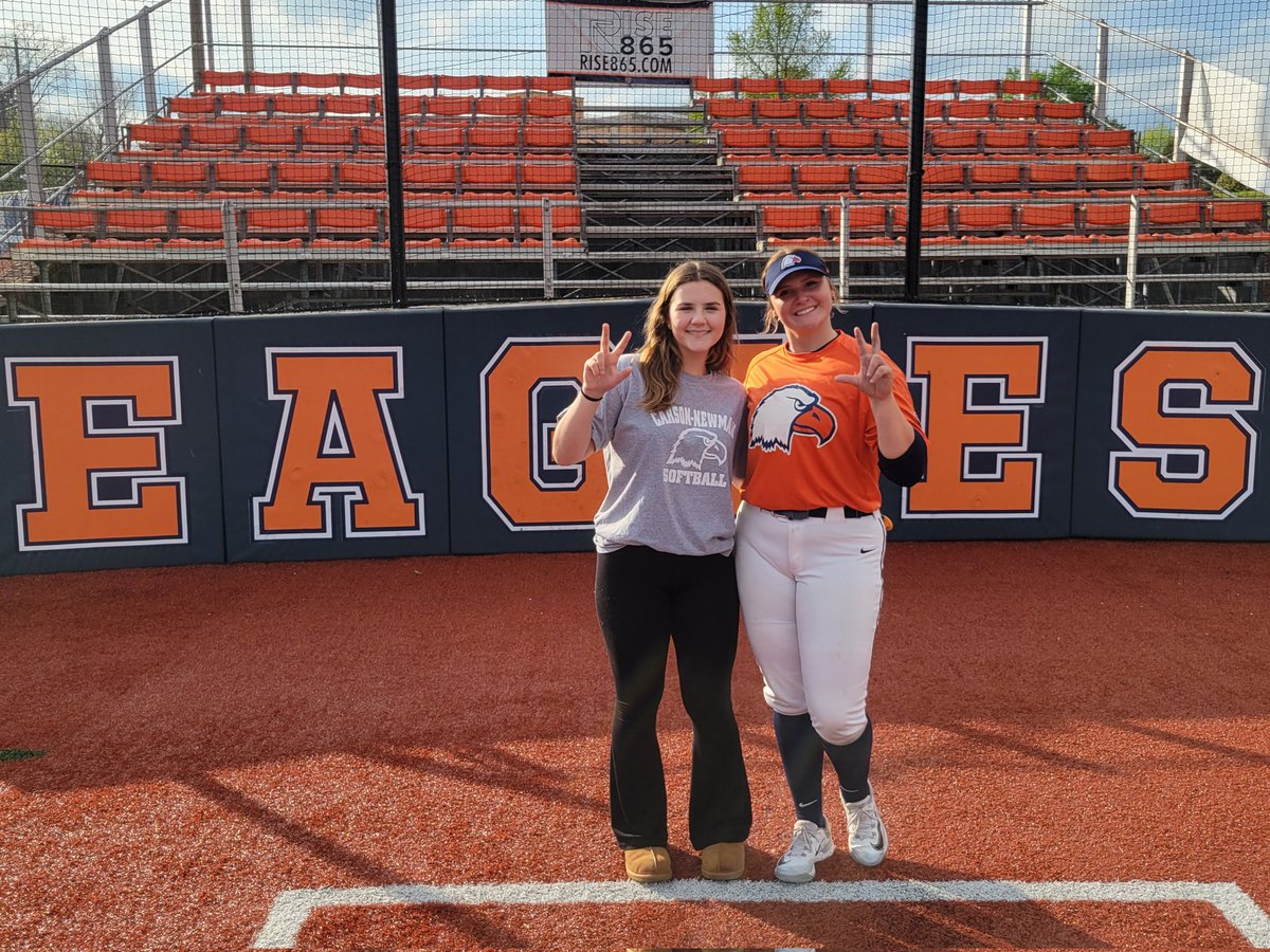 If anyone noticed yesterday that the sun was blocked by another round object, that was the bomb that <a href="/MacauleyBailey/">macauley bailey</a> hit to CF yesterday vs Converse.  I had the best time watching <a href="/cnsball/">Carson-Newman Softball</a> win twice and seeing my coach do her thing in person. #TalonsUp #IWannaBeLikeMac