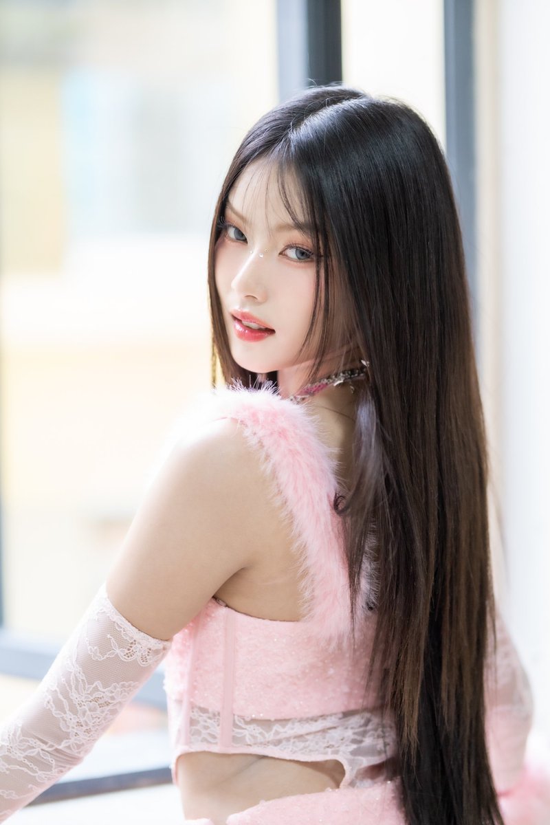 PIXXIEofficial_'s tweet photo. .・。.・゜✭・𝑴𝒂𝒃𝒆𝒍𝒛・✫・゜・。.

#PiXXiE 
#Mabelz_PiXXiE
#PiXXiE1stFMinCHENGDU https://t.co/lSsf4BwAwO