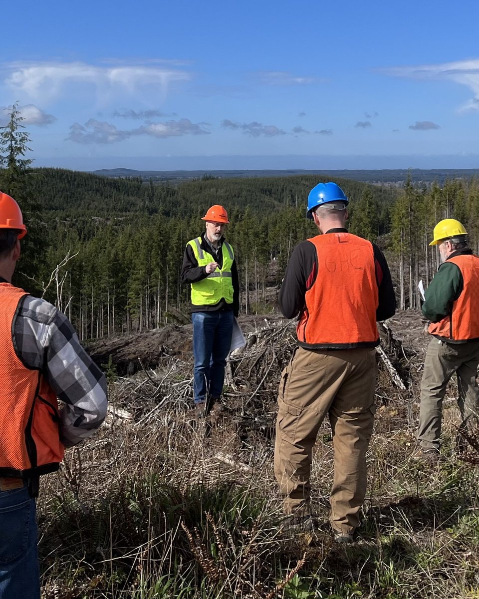 Rayonier welcomed a Society of American @foresters field trip into our Washington forests recently. Engineering Manager Mark Smalley and Forest Engineer Emily Elfering talked to students about the work they do to create buffers to protect #workingforest streams and #waterquality.