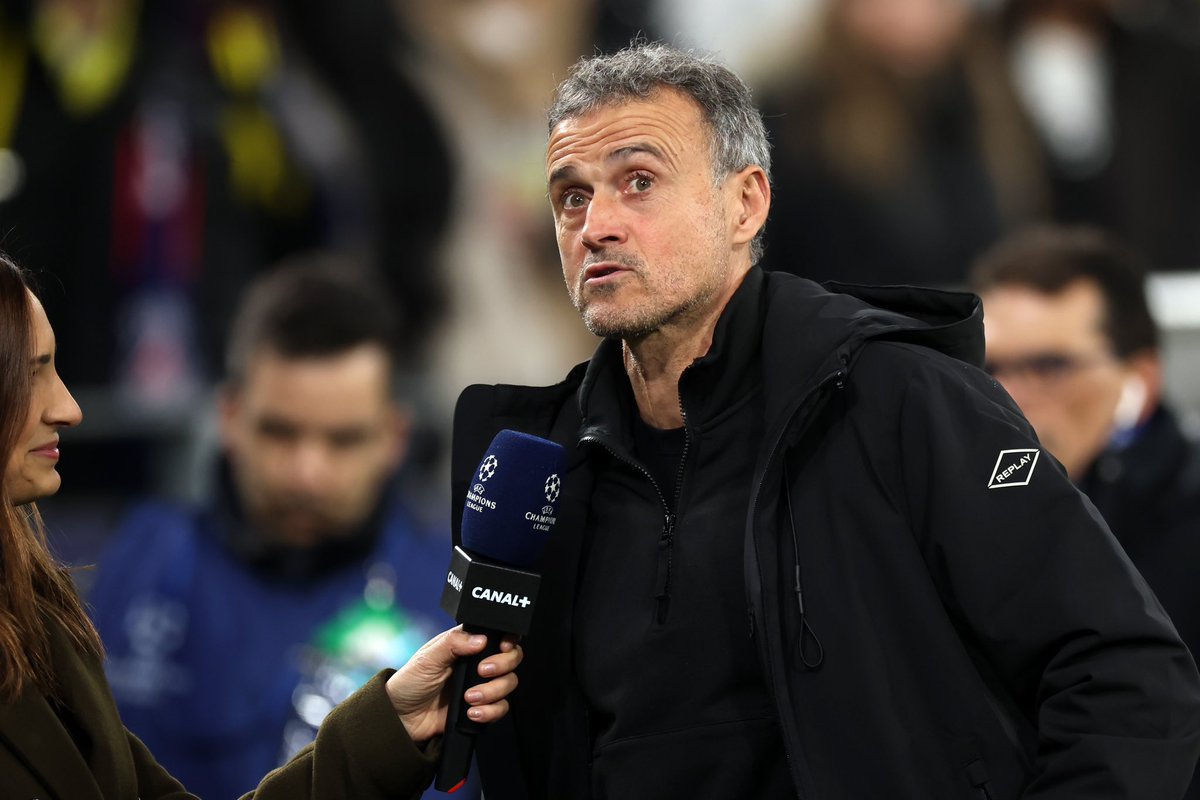 FabrizioRomano's tweet photo. 🔴🔵 Luis Enrique on Kylian Mbappé: “You keep asking me if Kylian will play, how’s Kylian… I don’t speak about one single player. I want to speak about the group”.

“We are in good spirit, good moment. It’d a good one to move into UCL quarter finals”. https://t.co/PGdHO85UMQ