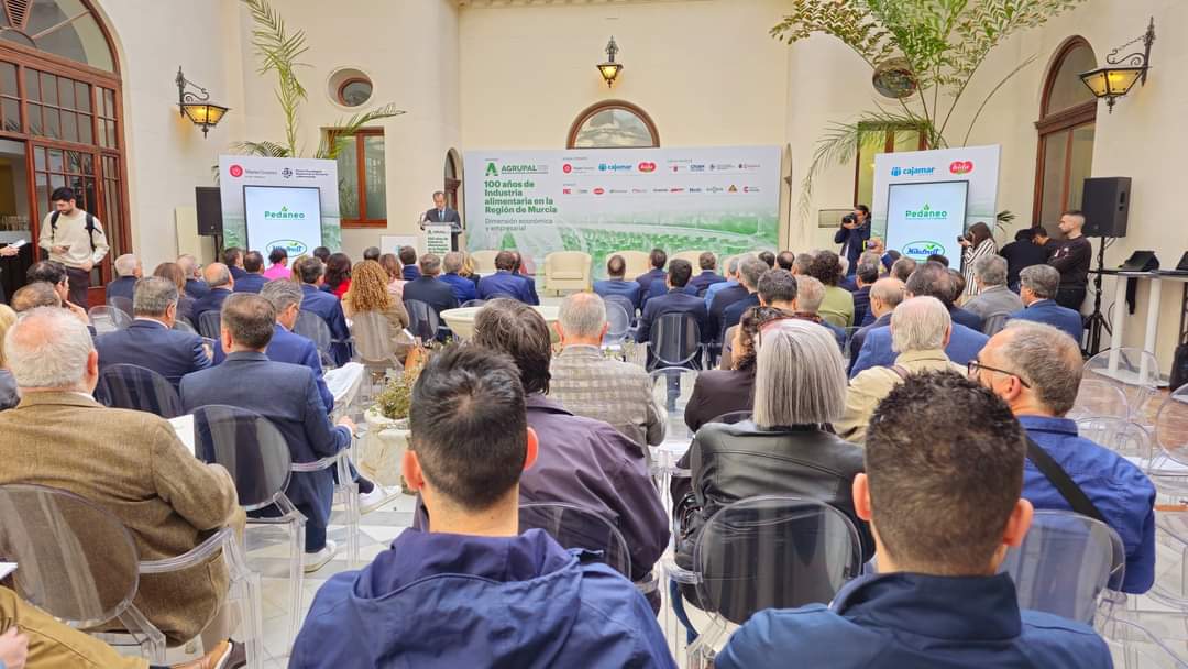 Muchas felicidades a <a href="/AgrupalOficial/">AGRUPAL</a>, que este año celebra su centenario. 100 años dedicados a cuidar de la industria alimentaria en la Región de Murcia, un pilar básico de la economía regional