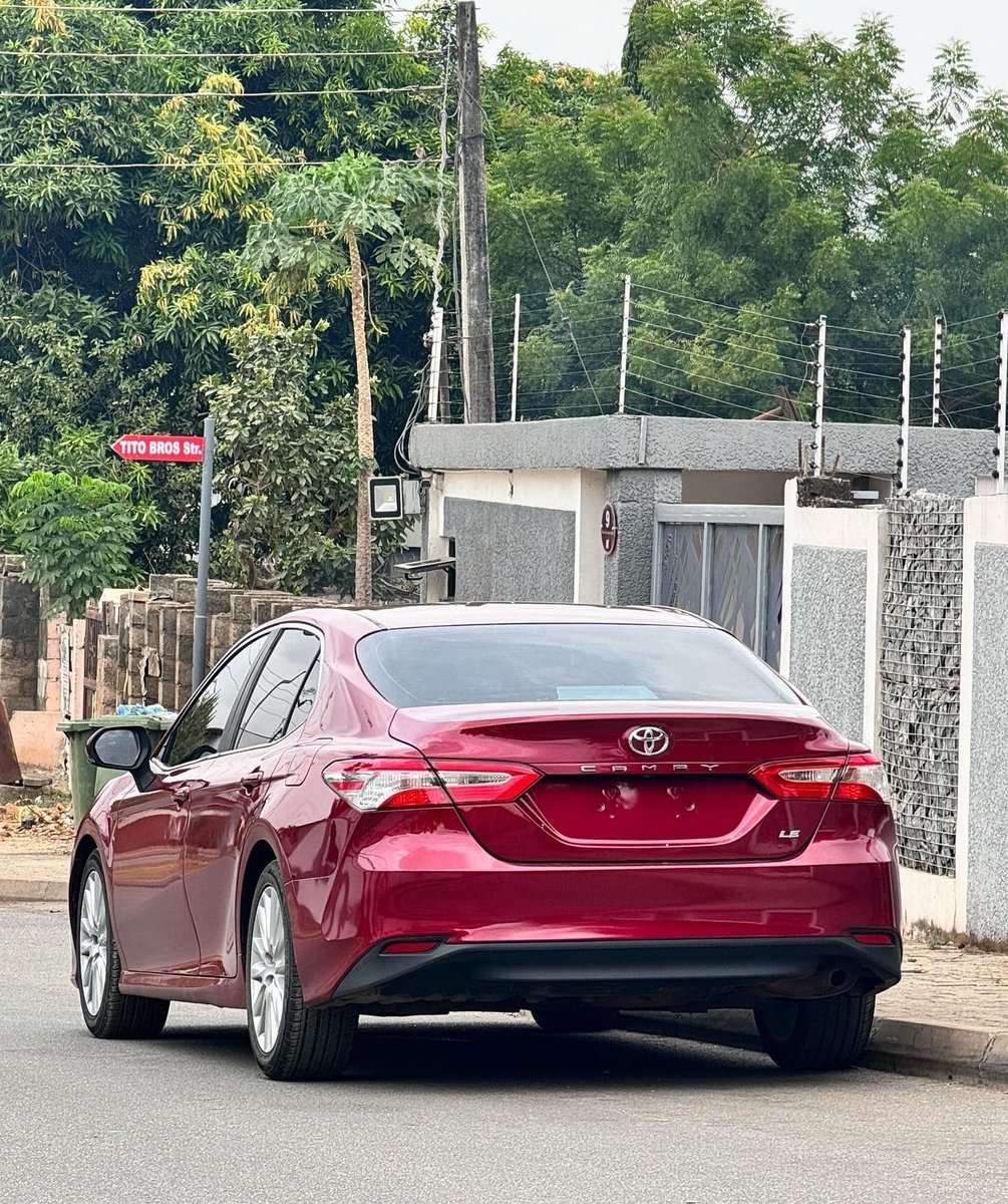 PLEASE KINDLY REPOST IT COMES HIGHLY APPRECIATED 🙏🏽🙏🏽 07033230964 EXTREMELY CLEAN UNREGISTERED TOYOTA CAMRY LE 2018 WITH ORIGINAL CUSTOM DUTY LOCATION ABUJA ||₦ 21,600,000.