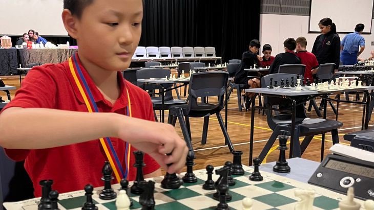 .@CanterburyBoys have played host to some of the sharpest young chess minds. 140 players from 16 primary & secondary schools took part in the competition. Congratulations Brian Yang, @CampsiePS Year 4 student, winner of the primary school competition. education.nsw.gov.au/news/latest-ne…