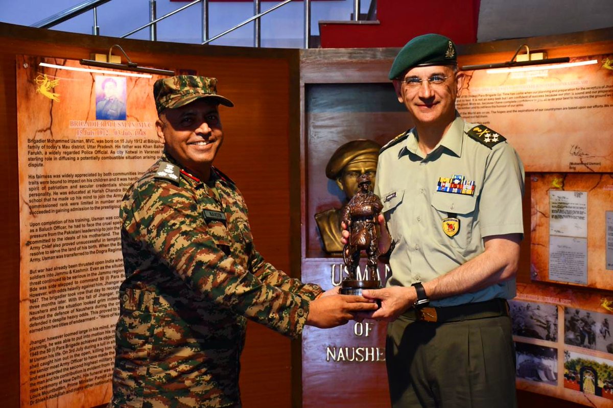 exchange expertise between both militaries & pave the way for further collaboration in the field of #Defence.

#DefenceCooperation
#IndiaGreeceFriendship🇮🇳🇬🇷
#IndianArmy

@hndgspio
@Hellenic_MOD