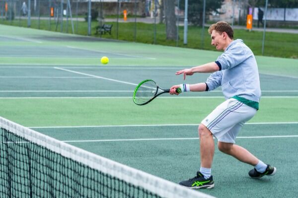 The lighter evenings are back in play, and so is outdoor tennis🎾 It’s time to dust off your racquet, rally your friends, and come along to our tennis courts at Craiglockhart Tennis Centre and Meadows Tennis this season. Find out more about Tennis here edinburghleisure.co.uk/activities/ten…