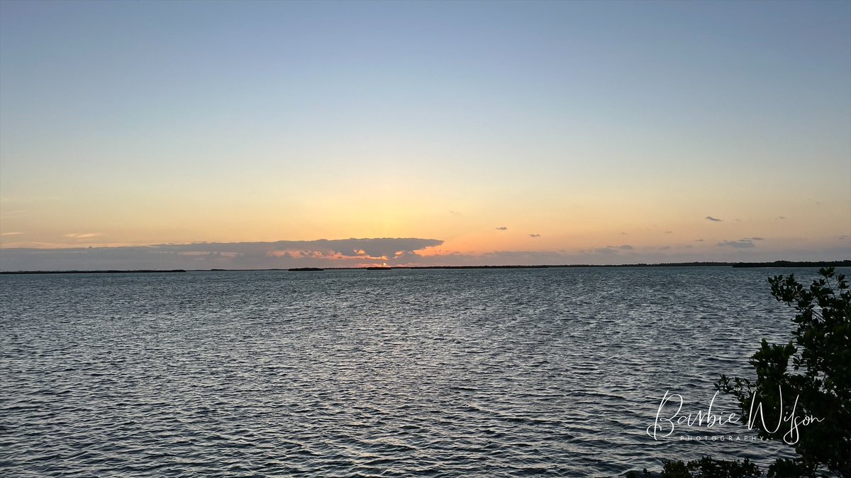 #Tuesdaythoughts Wake up see the #sunrise ,count your blessings and make it a great day! Good morning! #keywest #blessed