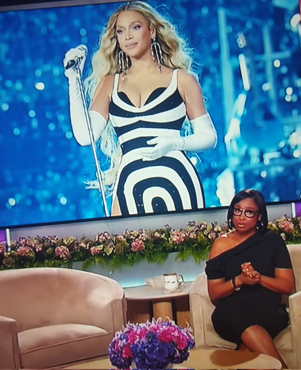 I think if there is a chance Beyoncé wants to do an interview, it would better have to be on Jennifer Hudson's show.
#Beyoncé #COWBOYCARTER #JenniferHudson