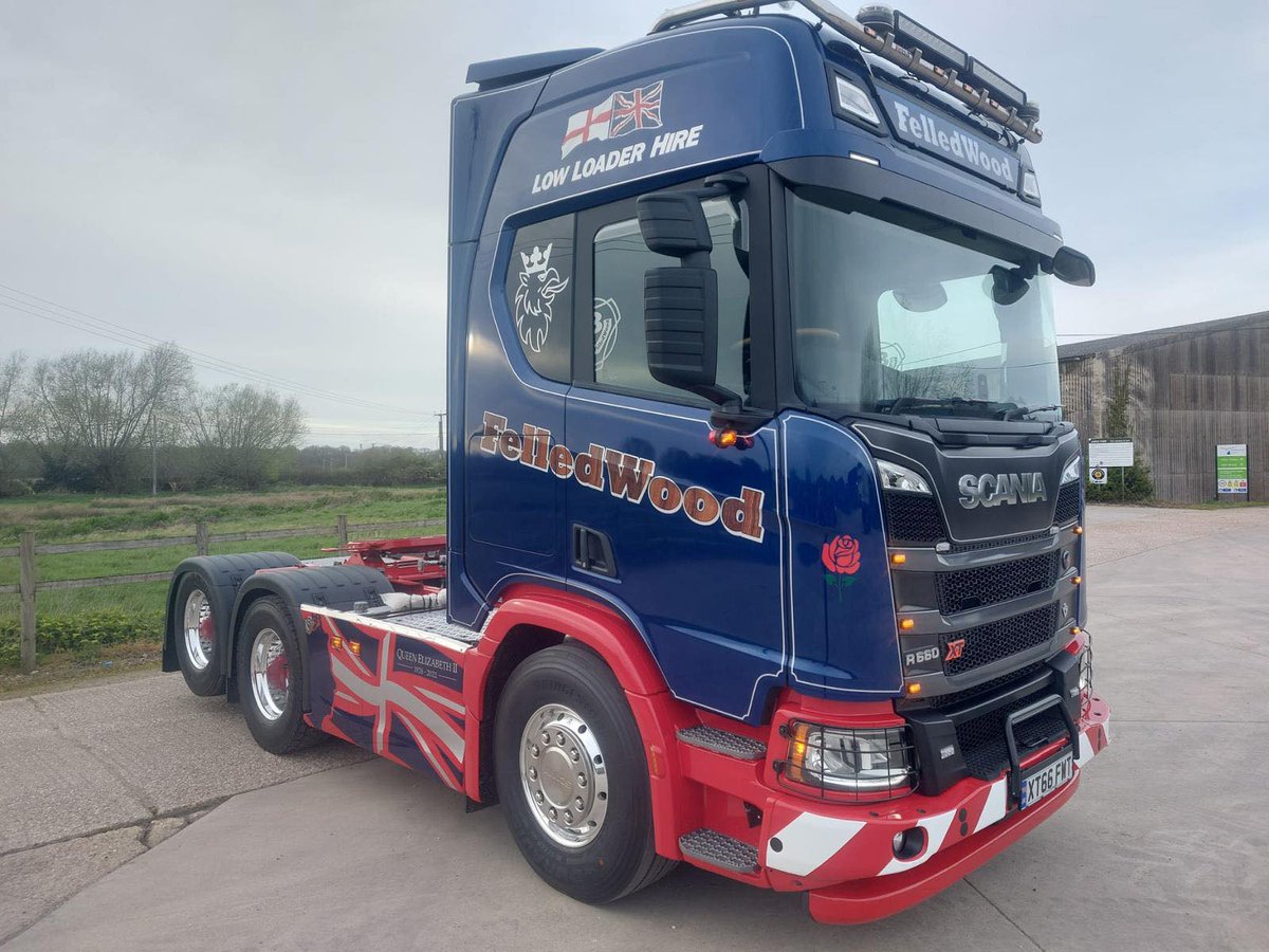 Looking stunning in red, white and blue…

Meet FelledWood Timber's new @ScaniaUK!

This incredibly smart #Scania R 660 #V8 #XT, is now on the road, straight from our #Oswestry depot 🚛

@BallyveseyLtd #logistics #timberhaulage #scaniauk #transport #timber #V8 #Shropshire