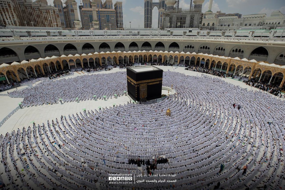 MajalArabi's tweet photo. الحمدلله على البلاغ والتمام، اللهم أعد علينا رمضان أعواماً عديدة وأزمنة مديدة.
نسأل الله تعالى أن يجزي ولاة أمرنا خيراً على ما يقدمونه لراحة المعتمرين والزوار في #الحرمين_الشريفين، وأن يوفق المسؤولين والعاملين وأن يجزيهم خير الجزاء.

#رمضان_شهر_الخير #المسجد_الحرام #المسجد_النبوي https://t.co/ypkWSoc0QL