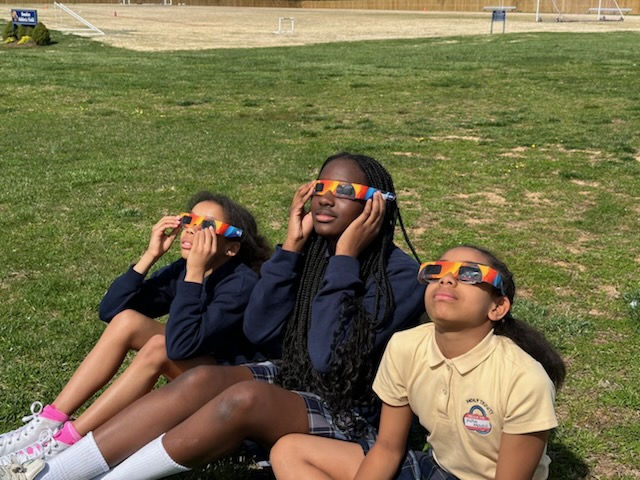 Holy Trinity: An Episcopal School tweet media