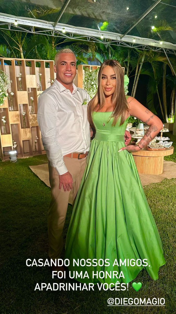 rafaellacentral's tweet photo. Rafaella e Diego Magio foram padrinhos do casamento da Laila Santos e Renan Manga que aconteceu no último sábado(06) em São Paulo 💍 https://t.co/6wWTygHBAR