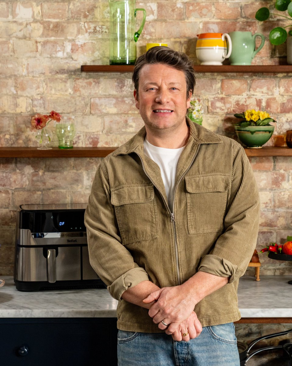 ✨Wanna WIN 1 of 10 Tefal AIR FRYERS?!✨ We’ve got 3 air fryer models up for grabs, as seen on @Channel4’s Jamie’s Air-Fryer Meals with @TefalUK! Simply sign up to enter, HERE >> jamieol.com/EnterHereToWin… Competition closes at 12pm BST on 7 May 2024. UK residents only. You must…