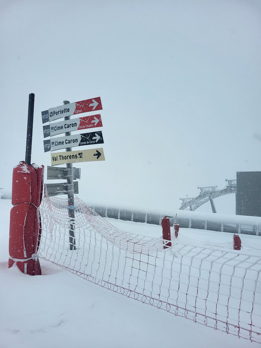 The temperatures in the Alps have fallen with snow falling at altitude. Updated: planetski.eu/2024/04/09/all…