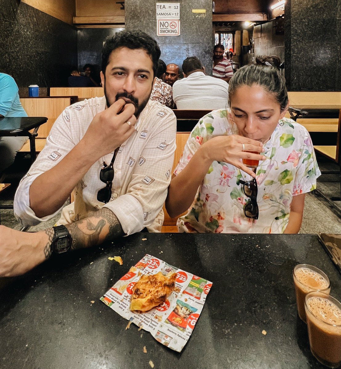 Richmond Town pilgrimage at the good old spots 

Khazana for the moistest biryani, and chai from Makkah to wash it all down (but we also inhaled the warmest Khova naan, onion and chicken samosa) 🫃🏾👍🏾🤓