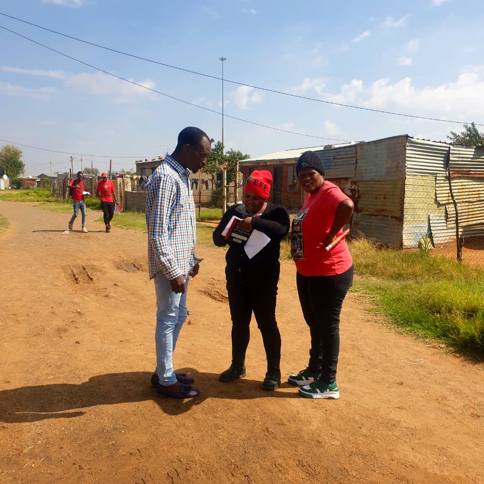 ♦️In Pictures♦️

EFF Matjhabeng SRETF Coordinator, Fighter Angeline Sithole leading ground forces on a door to door in ward15 Matjhabeng.

We are in elections mode now, let’s go!

#VoteEFF2024