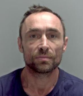 A Norwich man has been jailed for a string of theft, burglary, and shoplifting offences targeting shops and commercial premises across the city. orlo.uk/1kfDq