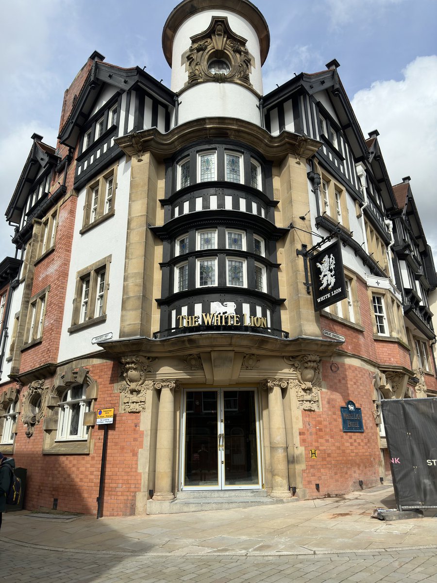 Stop in Stockport tweet media