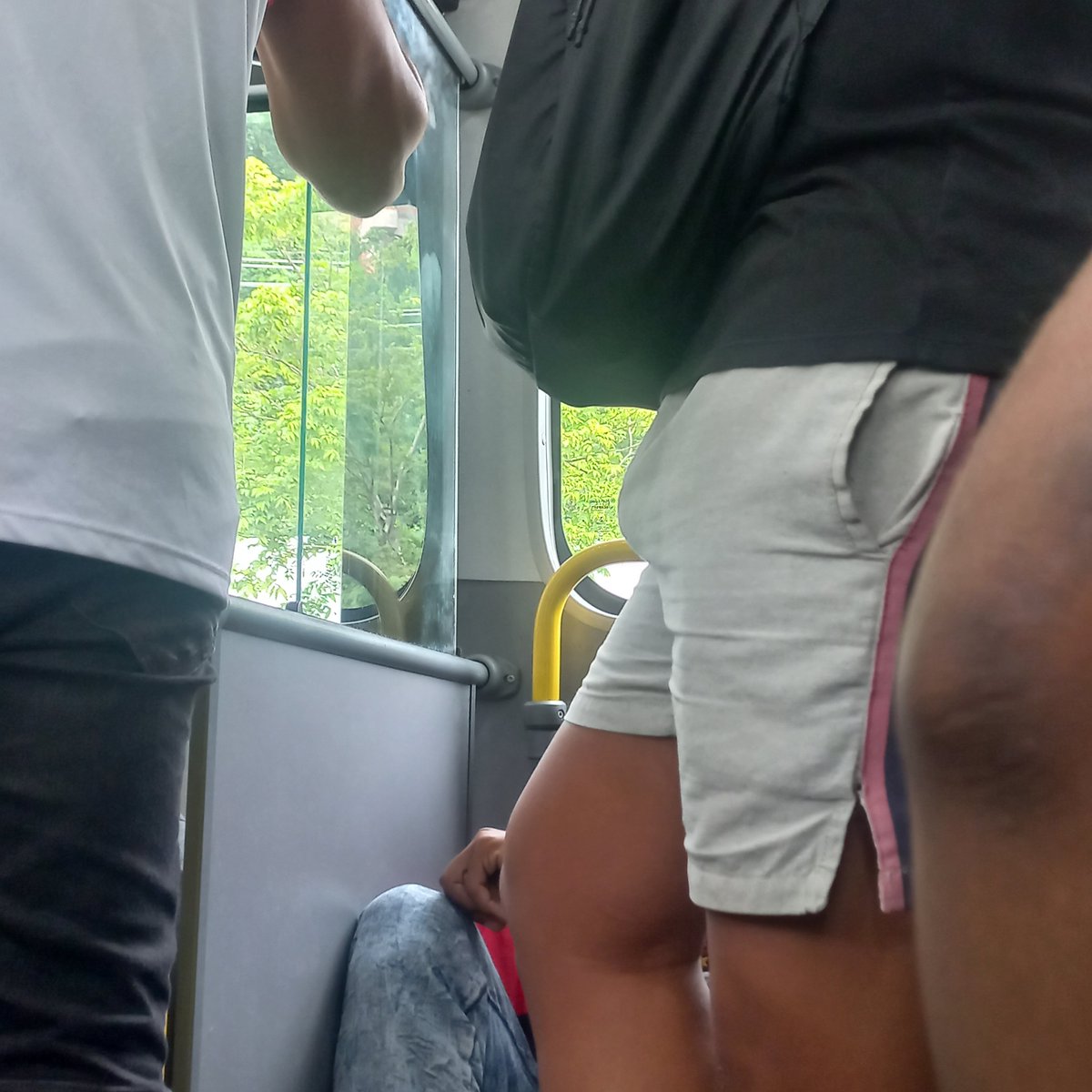 RodrigoMascar18's tweet photo. Gostoso sem cueca no BRT https://t.co/8sa4eUhXch