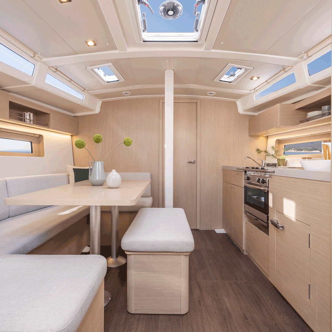 BENETEAU_France's tweet photo. The interior space on the Oceanis 37.1 is quite remarkable. The space in the saloon is nearly as generous as a that of 40 footer.
#beneteau #Oceanis37.1 #newboat #designedtoberemarkable https://t.co/SXMgb1kGOH