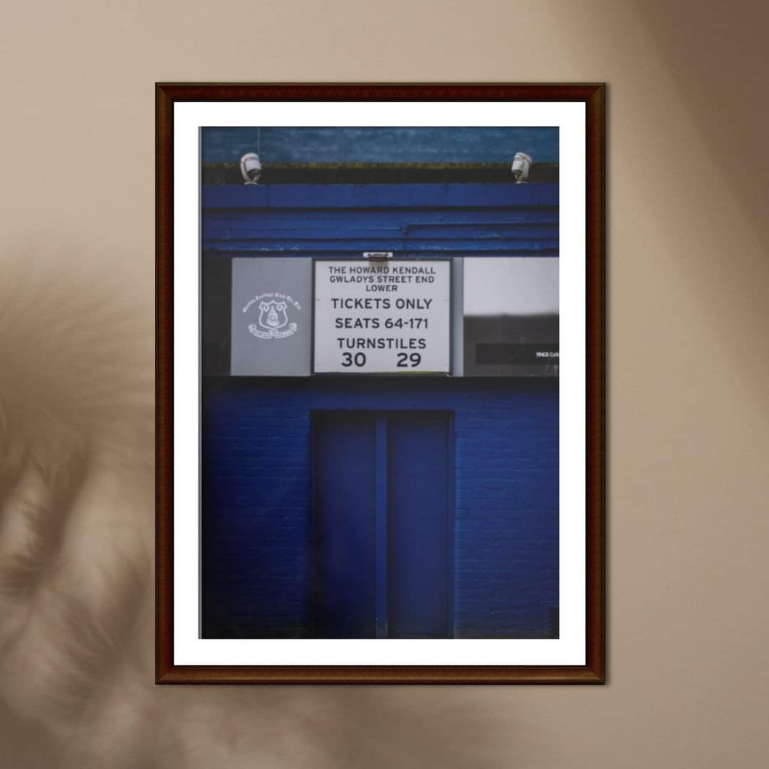 Turnstile prints have been so well received, thank you so much for supporting my little dream! The most popular seems to be the Lower Gwladys 29-30 🤗 lauragatesphotography.shootproof.com/gallery/241947… I've now started working on my next project which is even bigger & better 🤫 #efc #photographer