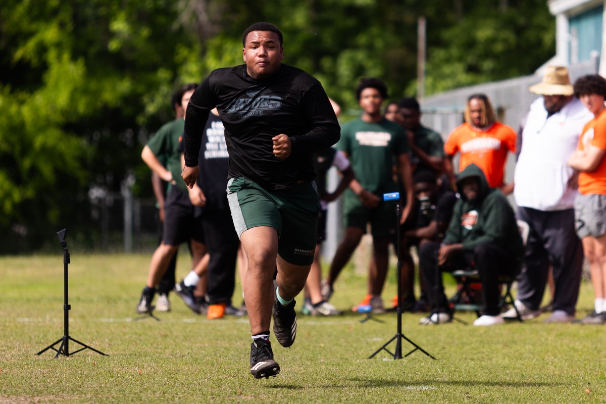 DashrMPS's tweet image. Whether it’s speed, agility, or explosive power, Dashr ensures every movement is measured accurately, providing coaches and players with valuable insights. 

#Dashr#Dashrathletes#tech