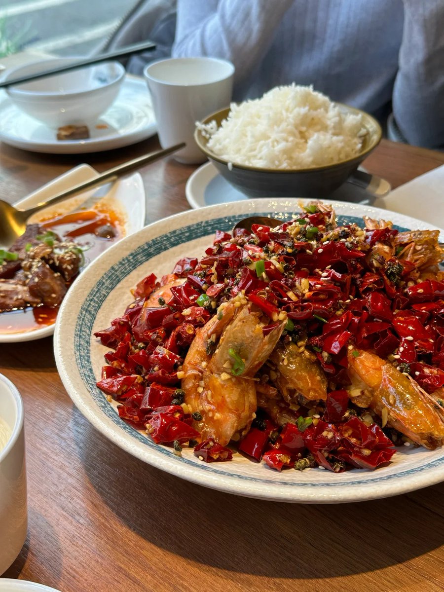 FunmiAdeji's tweet image. Indulging in the vibrant flavors of Peru at Crudo restaurant in London. Every bite is a fiesta for the taste buds! 🎉🥘