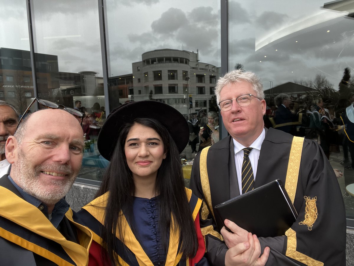 Very proud of Rabia Qusien @RQusien as she graduates from @DCU_SoC with a PhD in environmental communication. Rabia's study of Pakistani media coverage of smog, floods, and heatwaves is a fine piece of work. Thanks to @DCU President @DaireKeogh for stopping for the photo!