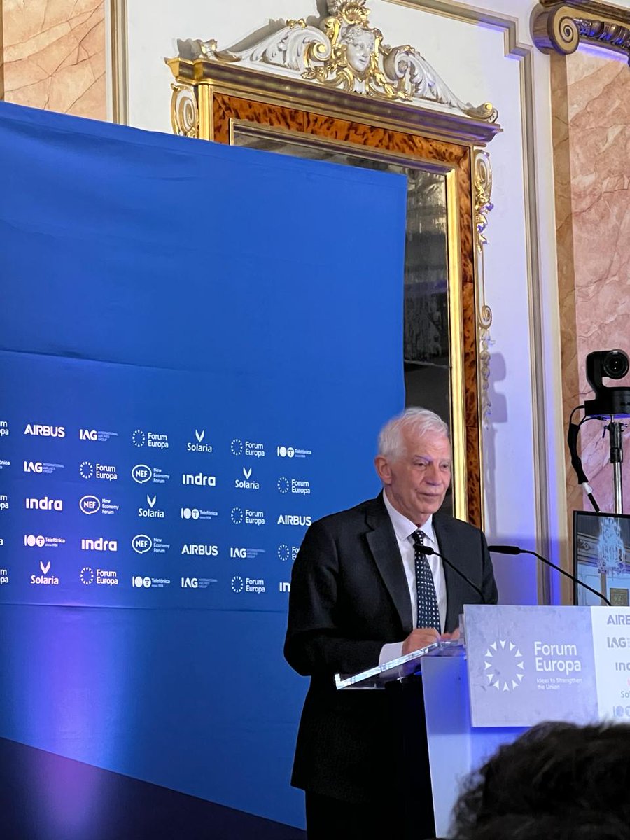 Hoy participamos de la sesión del Forum Europa @NewEconomyForum, en la que expuso el Alto Representante de la UE, @JosepBorrellF, quien se refirió a las prioridades estratégicas de la UE en materia de defensa y seguridad, y sus principales desafíos ante el nuevo contexto global.